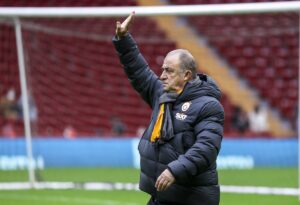 - Sarı-kırmızılıların Beşiktaş ile oynayacağı maç öncesi son idmanını yaklaşık