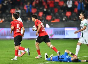 - Gaziantep FK: 1 - GZT Giresunspor: 1