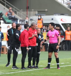 - GZT Giresunspor: 0 - Çaykur Rizespor: 0 (İlk yarı)