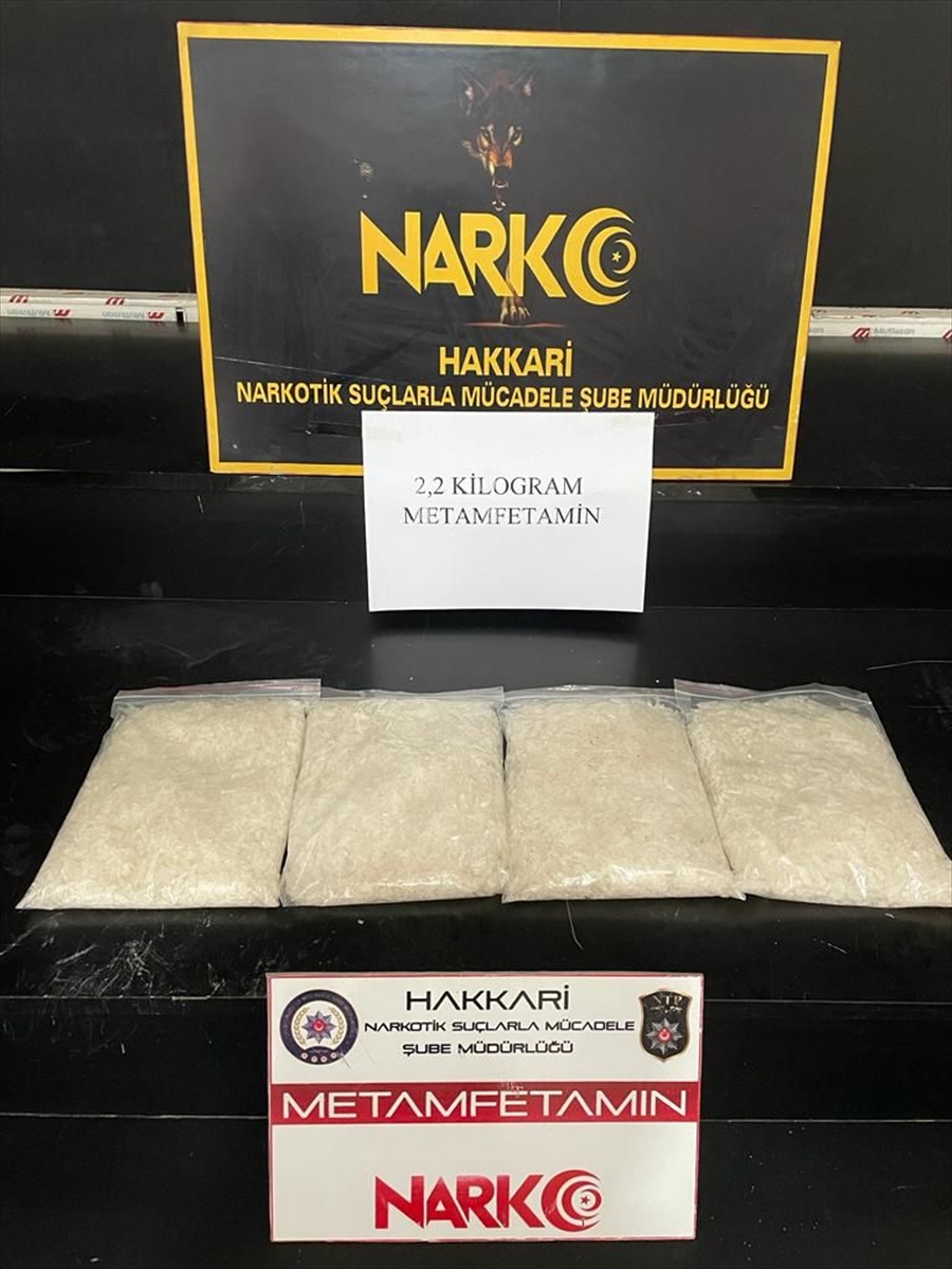 Hakkari'de bir kişi 2 kilo 200 gram sentetik uyuşturucu ile yakalandı