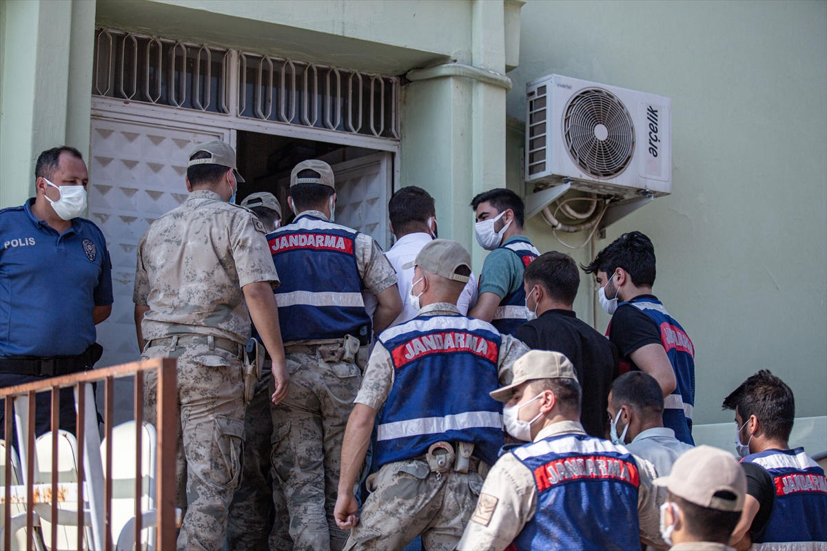 Hatay merkezli 4 ilde hırsızlık ve suç örgütü kurma suçlarından arananlara yönelik operasyonda 6 kişi tutuklandı