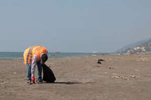 HATAY (AA) – Hatay'ın Samandağ ilçesi sahillerinde Suriye kaynaklı petrol