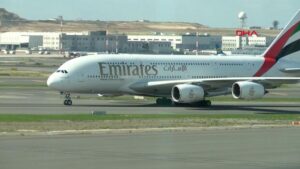 Emirates Havayolları'nın Londra-Dubai seferini yapan EK-2 sefer sayılı Airbus A380