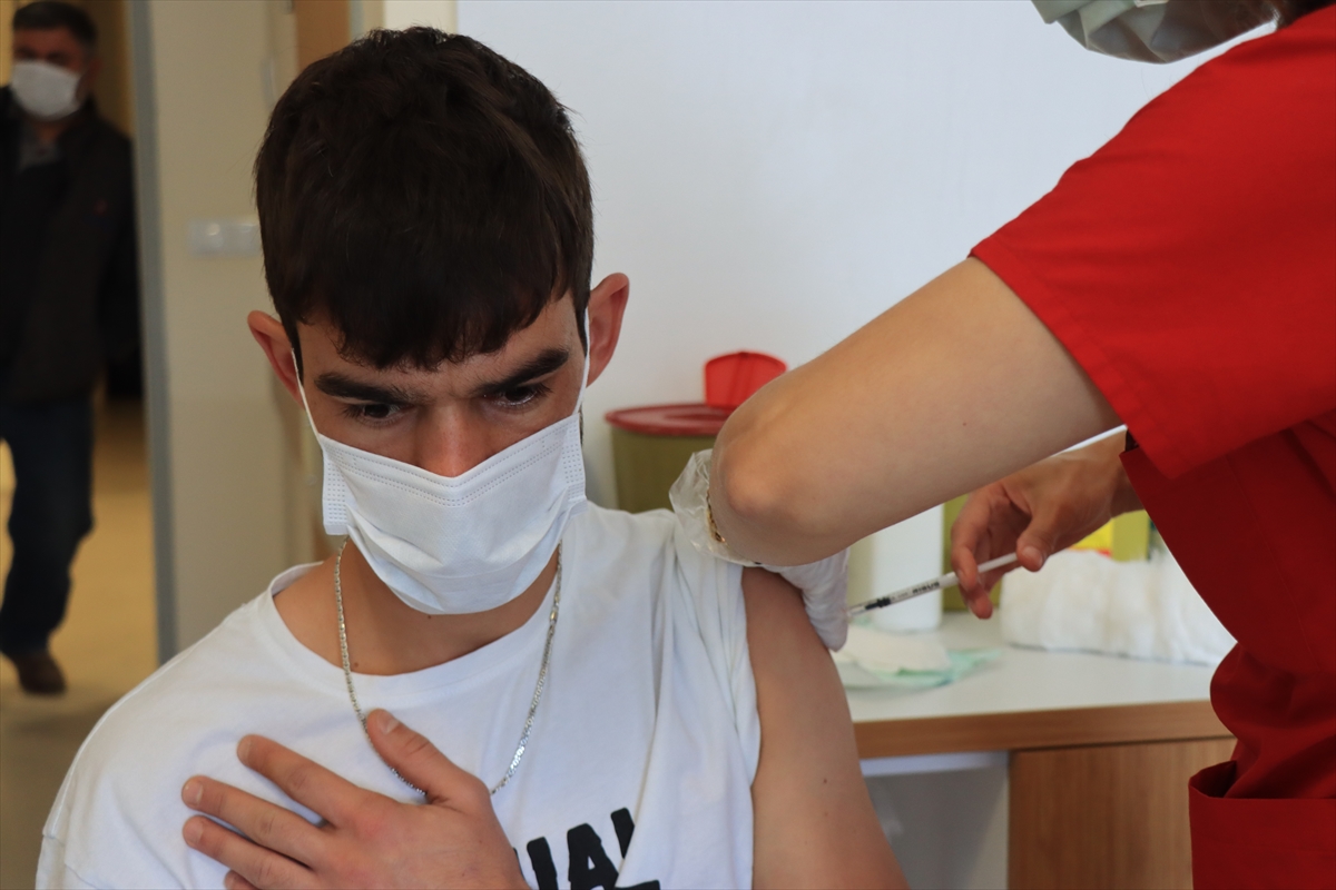 İkinci dozda Türkiye ortalamasının üzerindeki Trakya'da aşı çalışmaları sürüyor