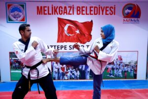 KAYSERİ (AA) – MURAT ASİL – Türkiye şampiyonu işitme engelli