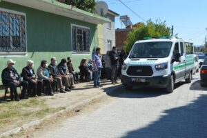 AFYONKARAHİSAR (AA) – Isparta'da yerleşkede açılan inşaat çukuruna düşen 19