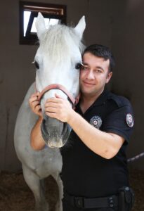 İSTANBUL (AA) – LALE BİLDİRİCİ BÜYÜKKARAKAYA – Sahillerde, ormanlık alanlarda