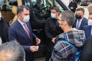 İZMİR (AA) – Çevre ve Şehircilik Bakanı Murat Kurum, İzmir’de