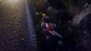 İZMİR (AA) – İzmir'in Bergama ilçesinde önünde seyreden motosiklete çarptıktan