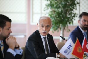 İSTANBUL (AA) – Karadağ Ekonomik Kalkınma Bakanı Jakov Milatovic, Türkiye'den