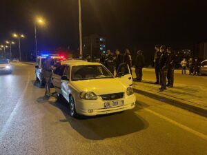 KAYSERİ (AA) – Kayseri'de polis ekiplerinin "dur" ihtarına uymayıp kaçan