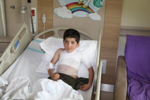 ERZURUM (AA) – Ağrı'da yaktığı kibritin elbiselerini tutuşturması sonucu vücudunda