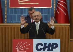 Parti grubunda gündeme ilişkin değerlendirmelerde bulunan CHP Genel Başkanı Kemal