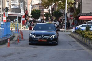 KIRIKKALE (AA) – Kırıkkale Valisi Bülent Tekbıyıkoğlu, makam arabasına davet