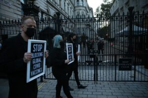 LONDRA (AA) – İngiltere'nin başkenti Londra'da aşı patentlerini serbest bırakmayan