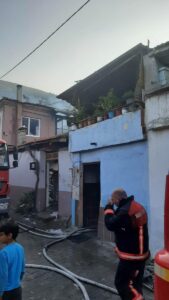 MANİSA (AA) – Manisa'nın Kırkağaç ilçesinde çıkan yangında 1 kişi