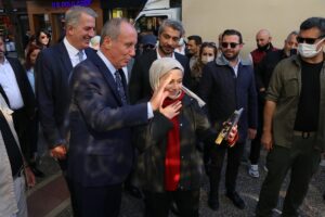 - "Memleket Partisi hariç tüm partiler başkanlık sistemiyle yöneltilmektedir. Önce