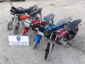 MERSİN (AA) – Mersin'de, çalıntı motosikletleri "change" yöntemiyle sattıkları iddia