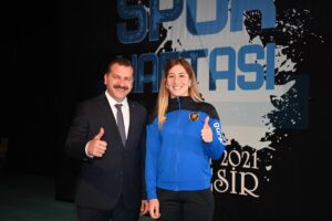 BALIKESİR (AA) – Türkiye'nin Avrupa ve dünya şampiyonluğuna ulaşan, olimpiyat