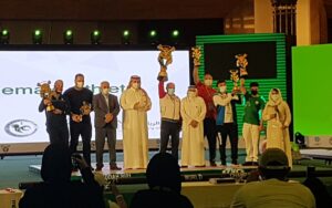 - Şampiyonanın son gününde +81 kiloda Fatmagül Çevik, koparmada 95