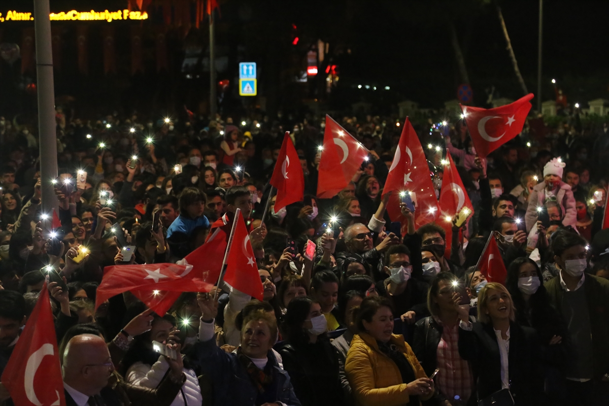 Muğla'da Cumhuriyet Bayramı dolayısıyla fener alayı düzenlendi