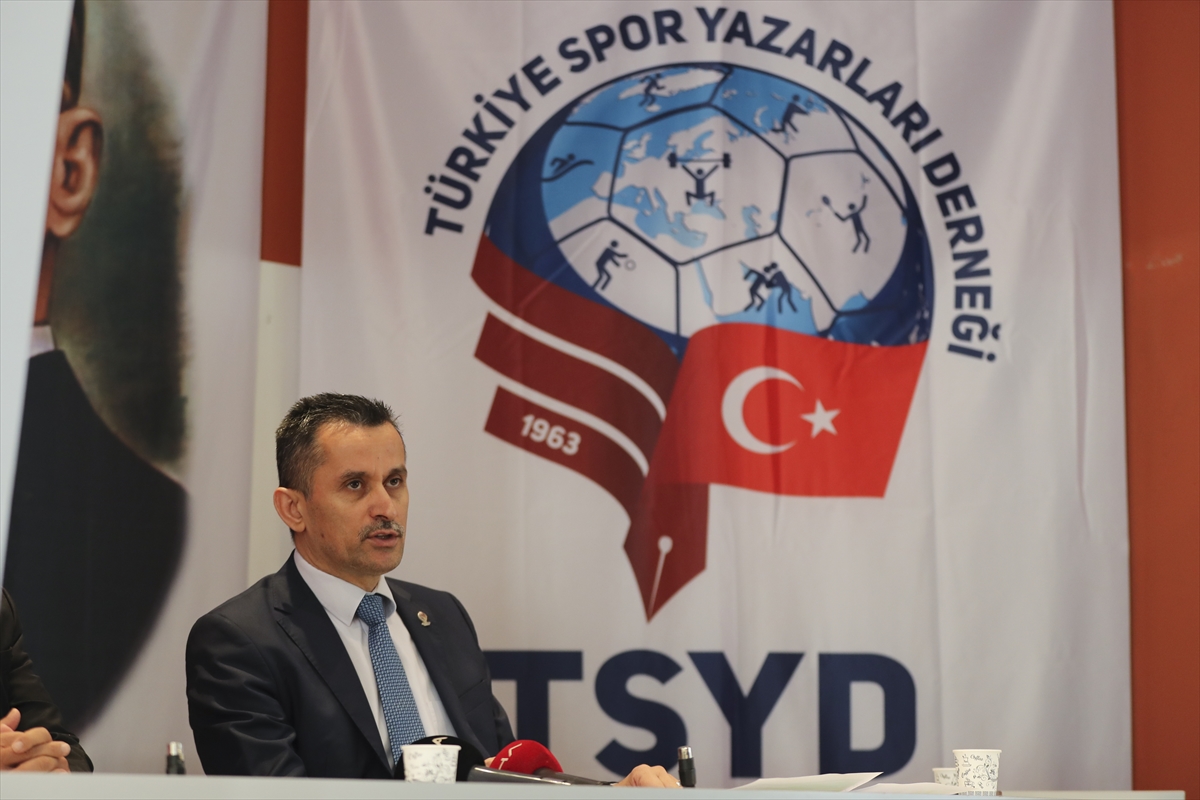 Murat Özmekik, Badminton Federasyonu Başkanlığı'na yeniden aday