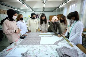 Elazığ’da liseli öğrenciler yeni tip koronavirüs (Kovid-19) sürecinde kamu kurumlarının