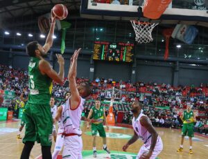 - Pınar Karşıyaka: 76 - Frutti Extra Bursaspor: 62