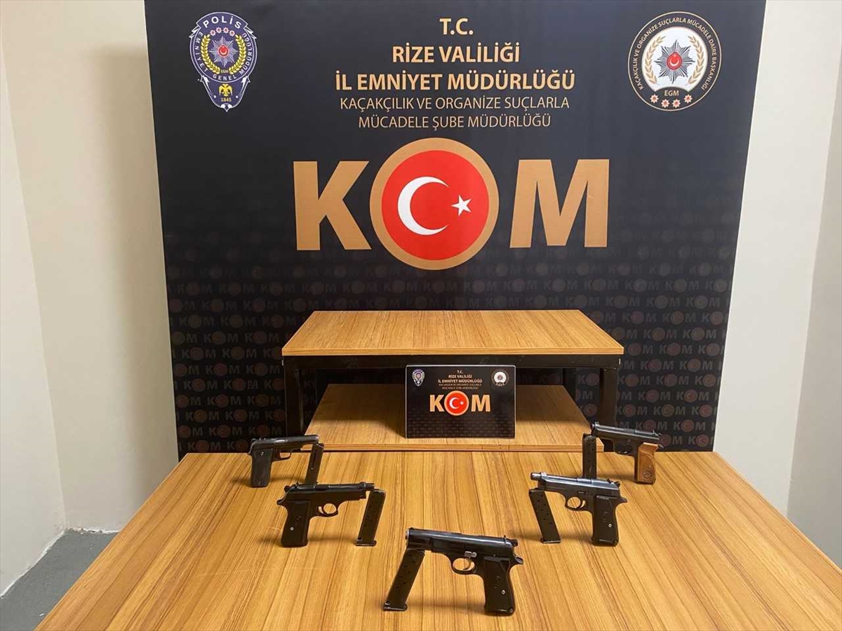Rize'de el yapımı ruhsatsız silahlarla yakalanan 2 şüpheli tutuklandı