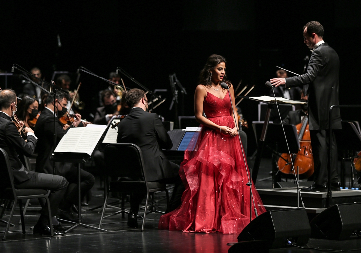 Rolando Villazon ile Fatma Said, Zorlu PSM'de konser verdi