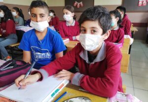 SAKARYA (AA) – Sakarya'nın Adapazarı ilçesinde Irak uyruklu ortaokul öğrencisi,