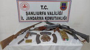 - Operasyonda 2 kişi gözaltına alındı