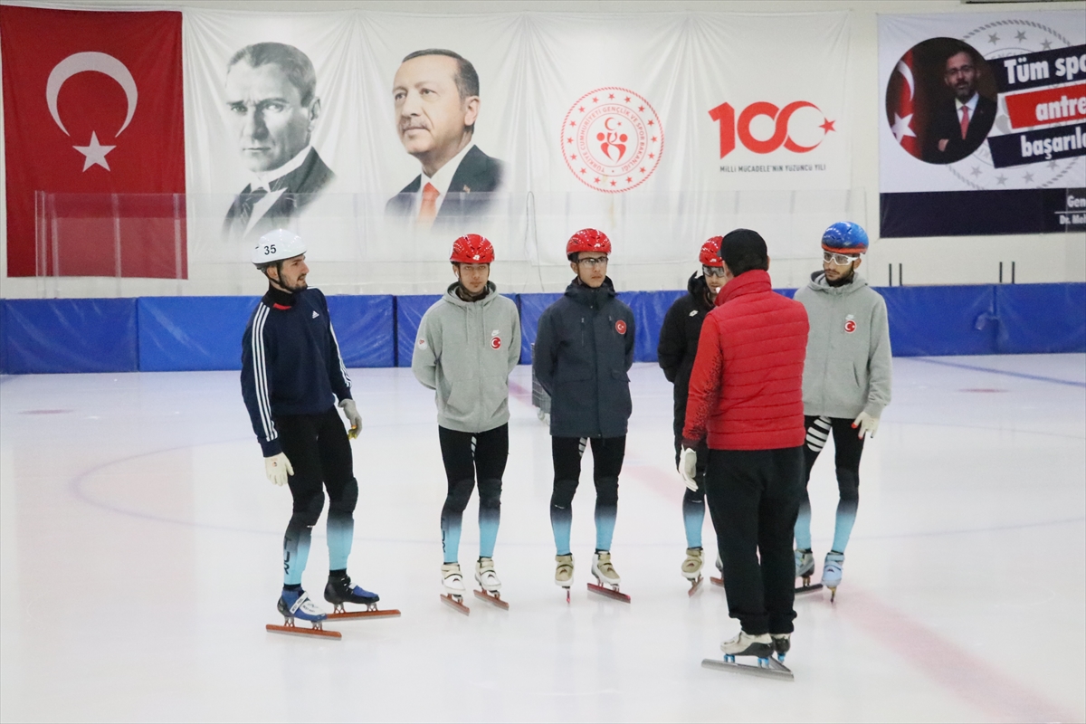 Short Track Milli Takımı sporcularının Samsun'daki kampı sürüyor