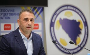 - Miralem Pjanic, İbrahim Sehic ve Amir Hadziahmetovic, aday kadroya