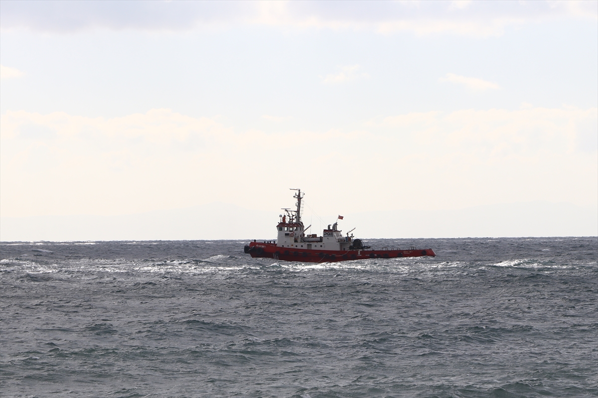 Tekirdağ'da bottan denize düşerek kaybolan kişiyi arama çalışmaları sürüyor
