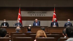 Cumhurbaşkanı Recep Tayyip Erdoğan, CHP Genel Başkanı Kemal Kılıçdaroğlu’nun bürokratlarla