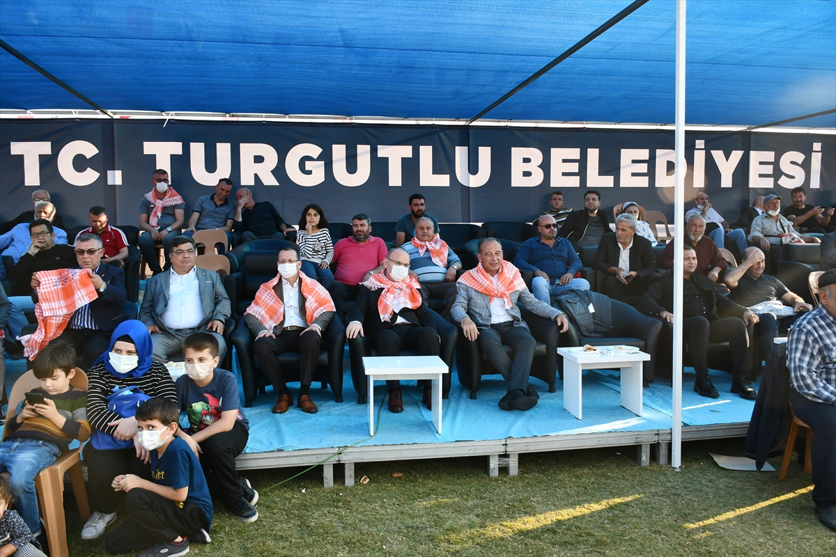 Turgutlu Yağlı Güreşleri'nde başpehlivanlık mücadelesini İsmail Koç kazandı