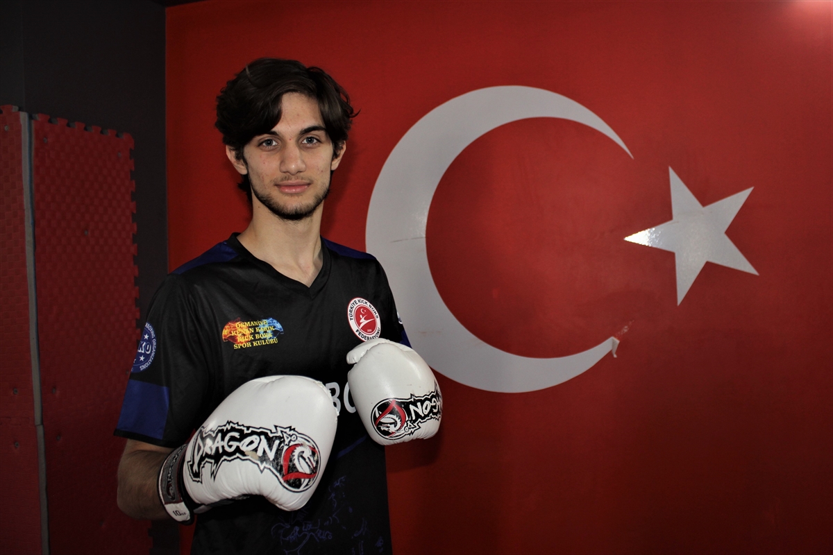 Türkiye şampiyonlukları bulunan kick boksçu Ferit, gözünü dünya şampiyonasına dikti: