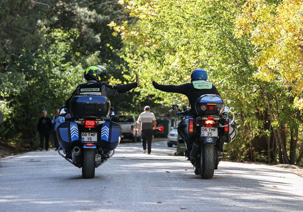 Üç kuşaktır motosiklet üzerinden inmeyen Alp ailesi, bu tutkuyu çocuklarına da aşılıyor