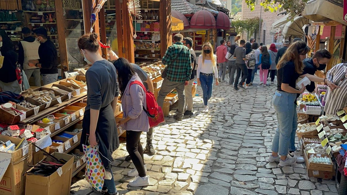 UNESCO kenti Safranbolu hafta sonu tatilcilerin akınına uğradı