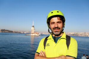 İSTANBUL (AA) – MEHMET KARA – "İki teker iki dünya"