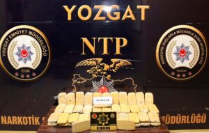 YOZGAT (AA) – Yozgat'ta 20 kilo 950 gram eroin ele