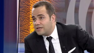 Paylaşımlarıyla sosyal medyanın en çok konuşulan isimlerinin başında gelen ekonomist