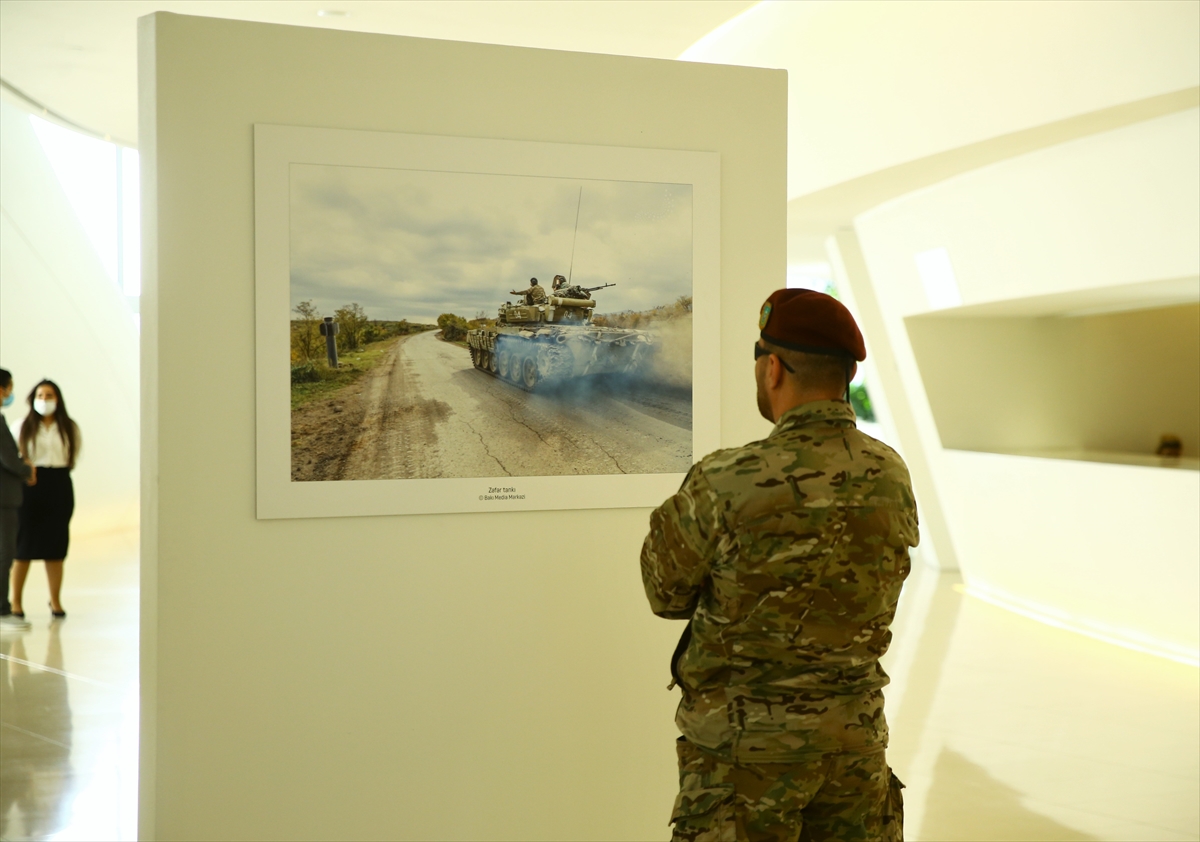 AA muhabirinin Karabağ savaşıyla ilgili fotoğrafı Azerbaycan'da ödül aldı