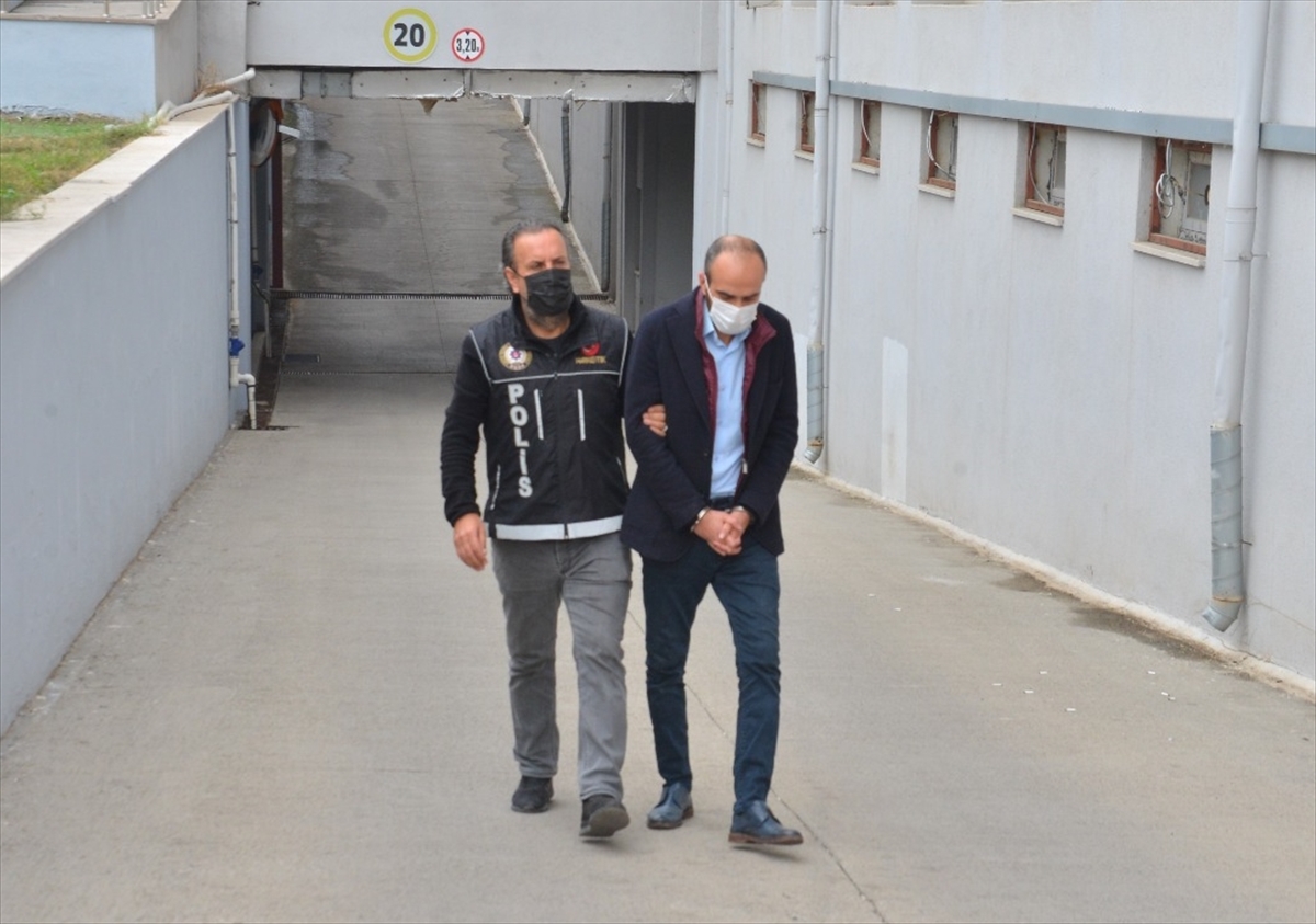 Adana'da otomobilinde uyuşturucu ele geçirilen sürücü tutuklandı