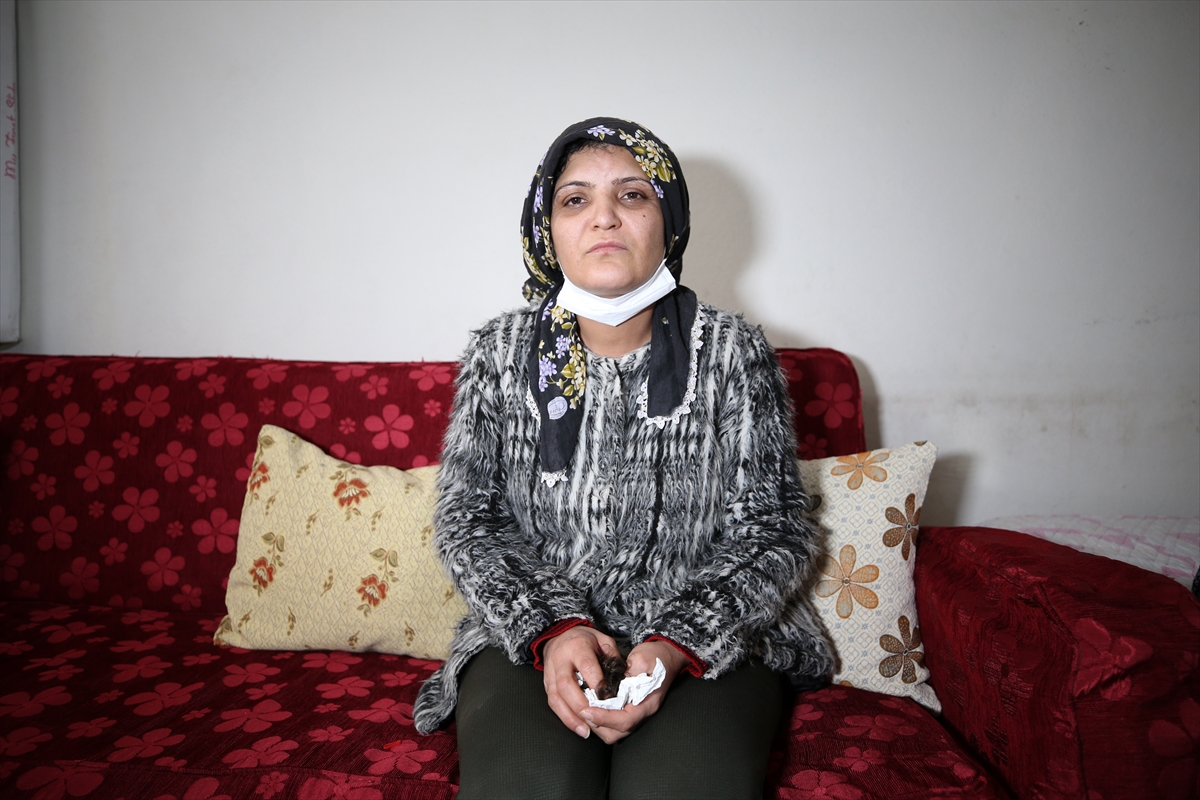 Adana'da silahla öldürülen genç kadının annesi kızının katillerinin bulunmasını istiyor