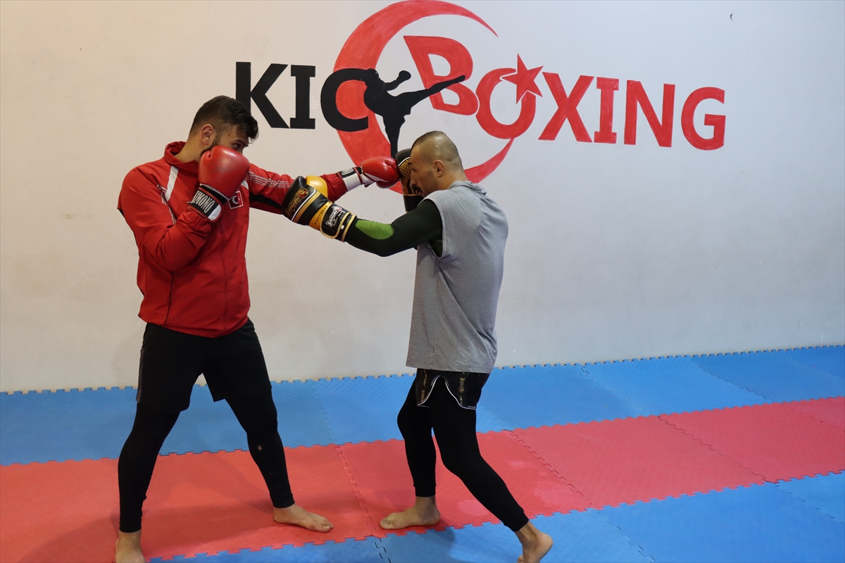 Adıyamanlı kick boksçu kardeşler büyük başarılar peşinde