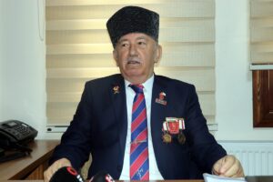 AMASYA (AA) – Amasya'da gaziler, Bingöl'de şehidin ağabeyine küfreden İYİ