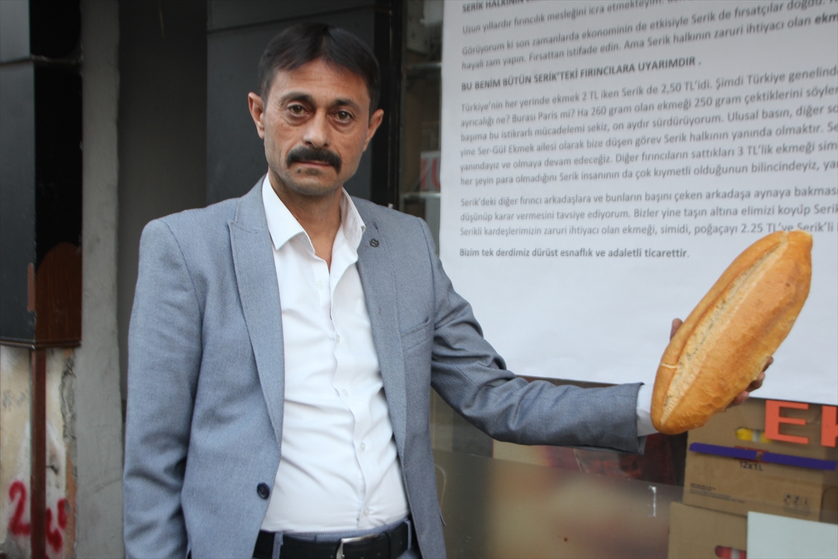 Antalya'da zam yapan meslektaşlarına kızan fırıncı, ekmeği 2,25 liradan satışa sundu