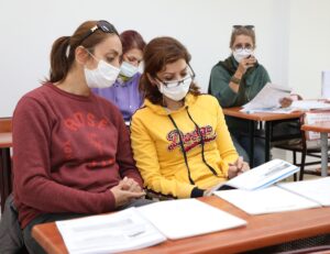 ANTALYA (AA) – Antalya'da yaşayan 475 yabancı uyruklu, belediyenin açtığı